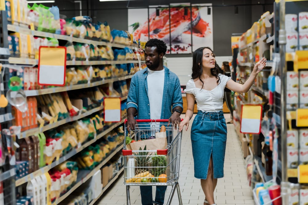 grocery market research couple shopping