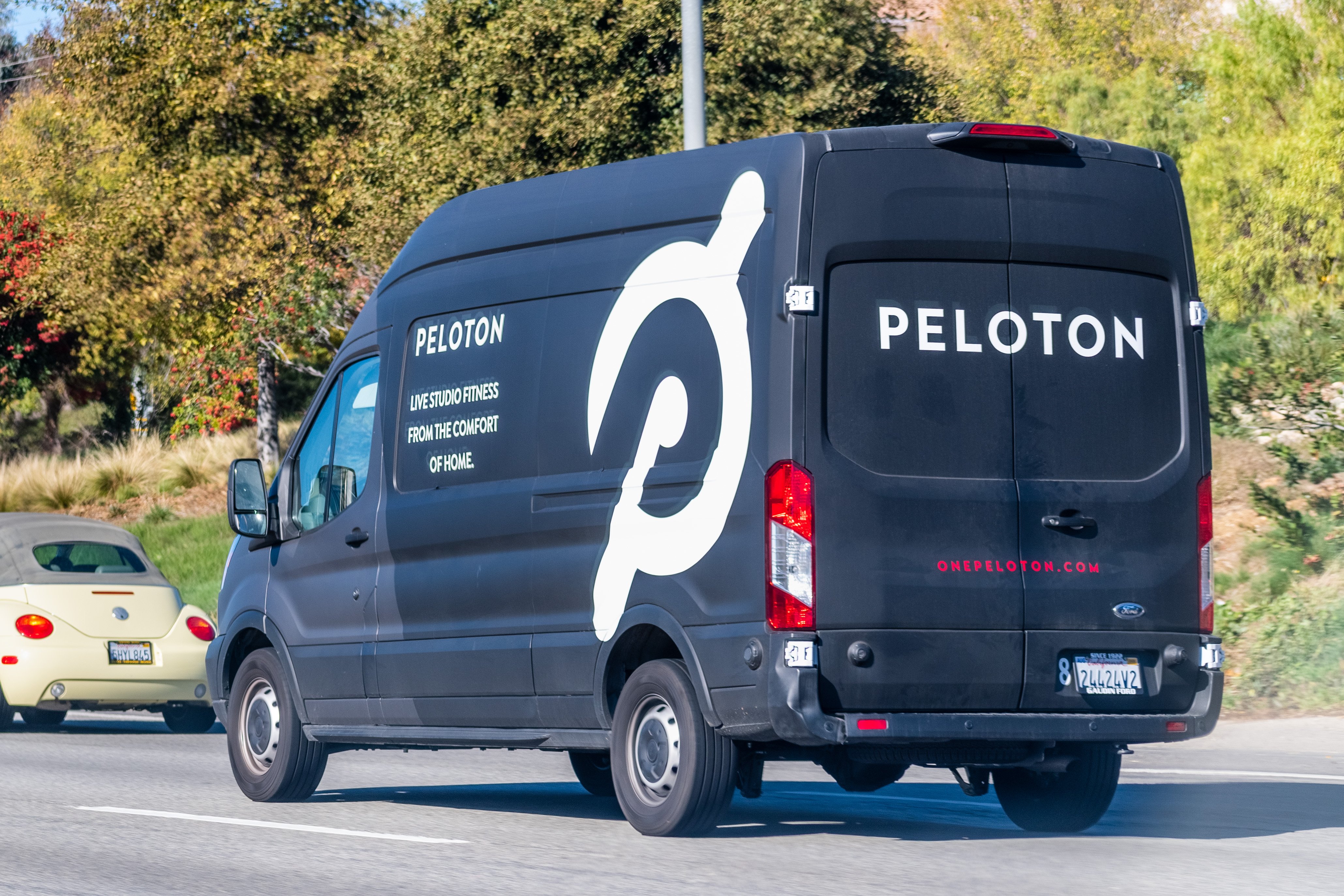 retail market research peloton delivery